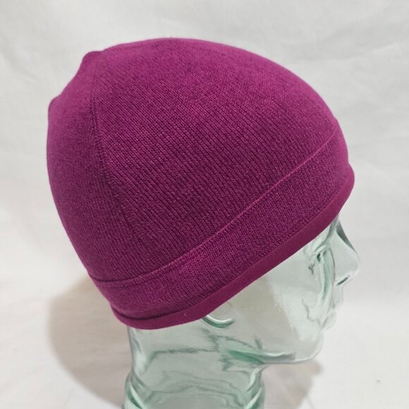 Patagonia #29220 Better Sweater Beanie - FUSCIA - Sz S* 9 7/8" Opening - Picture 4 of 6